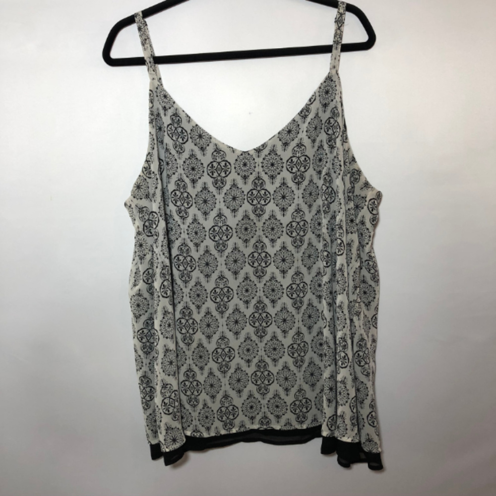 Torrid Double Layer B&W Print Swing Cami Size 3 - image 4